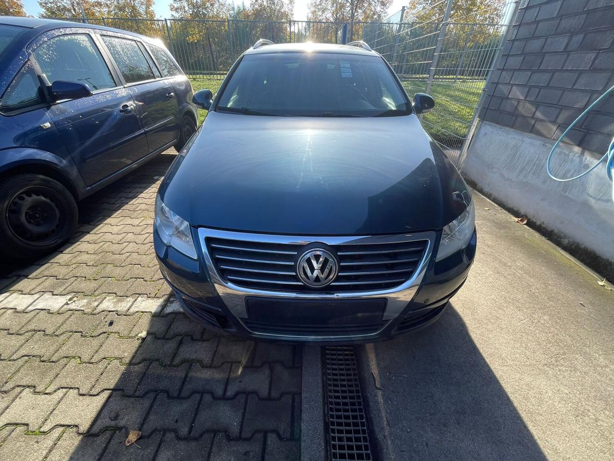 VW Passat 3C B6 original Rücklicht Rückleuchte rechts außen Kombi Variant BJ06